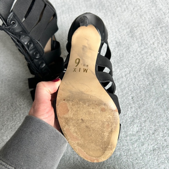 Stilettos - Picture 3 of 3